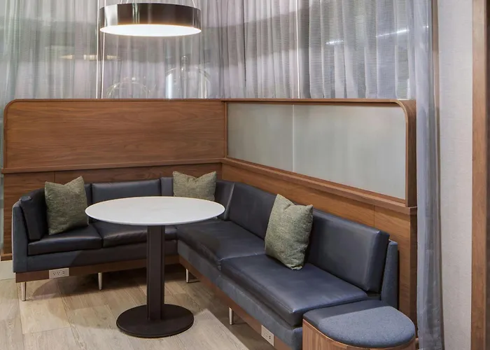 Courtyard By Marriott Downtown/river North 3* Chicago
