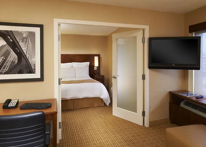 Hotel Courtyard By Marriott Downtown/river North