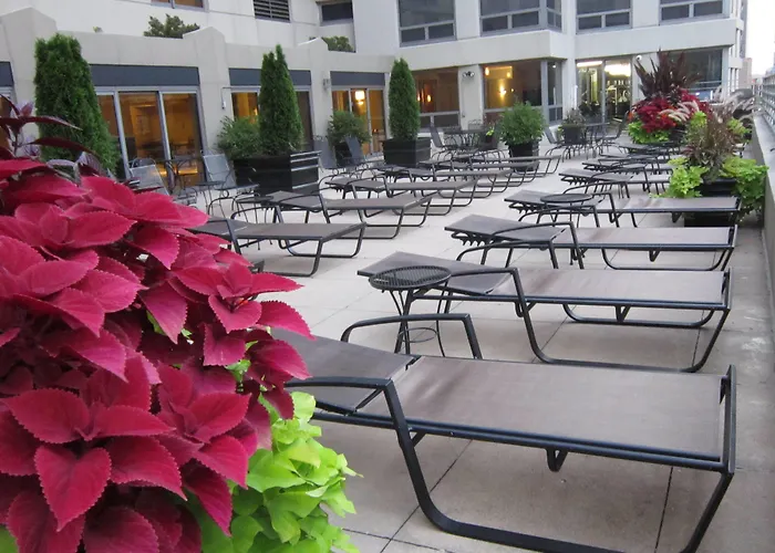 Hotel Courtyard By Marriott Downtown/river North 3*