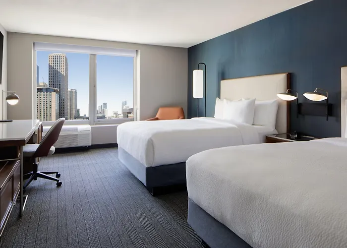 Courtyard By Marriott Downtown/river North Chicago