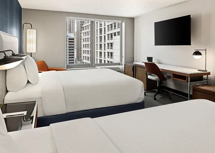 Hotel Courtyard By Marriott Downtown/river North