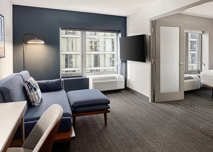 Hotel Courtyard By Marriott Downtown/river North