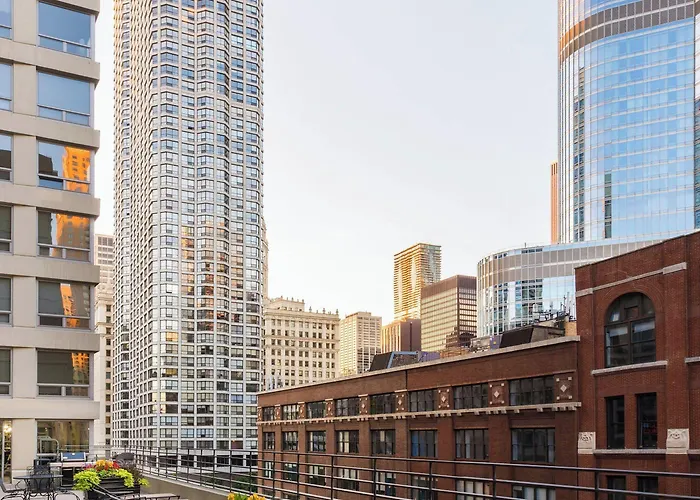Hotel Courtyard By Marriott Downtown/river North